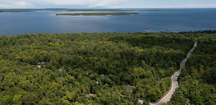 1. Get your “winding road” photo